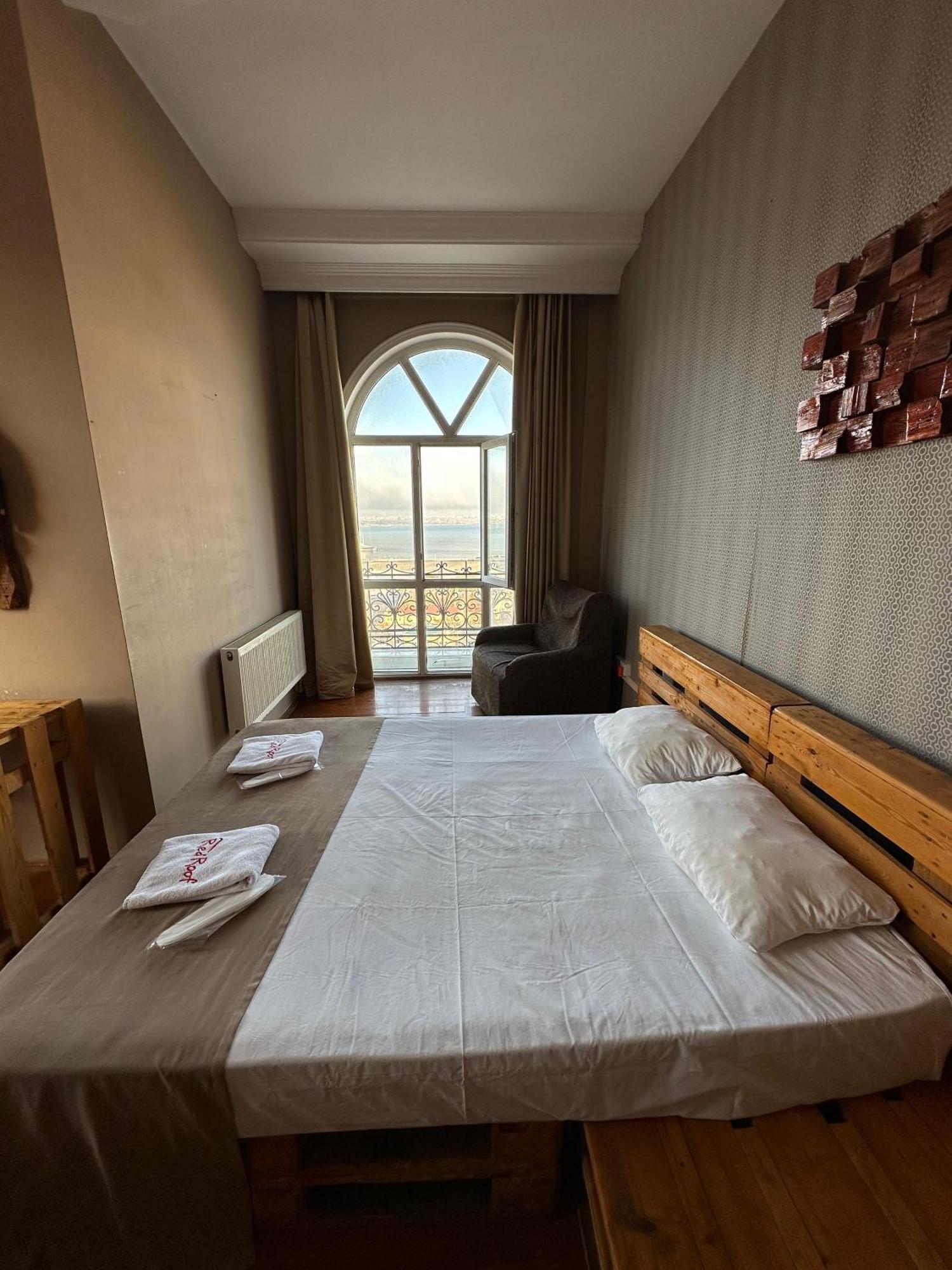 Red Roof Seaview Hotel Baku Zewnętrze zdjęcie